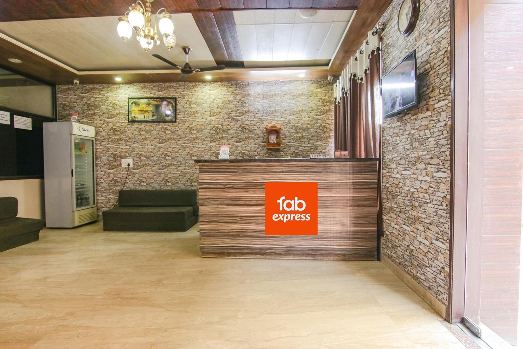 Fabexpress Kohinoor City Chandigarh Exterior photo